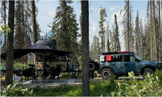 car and tent set up